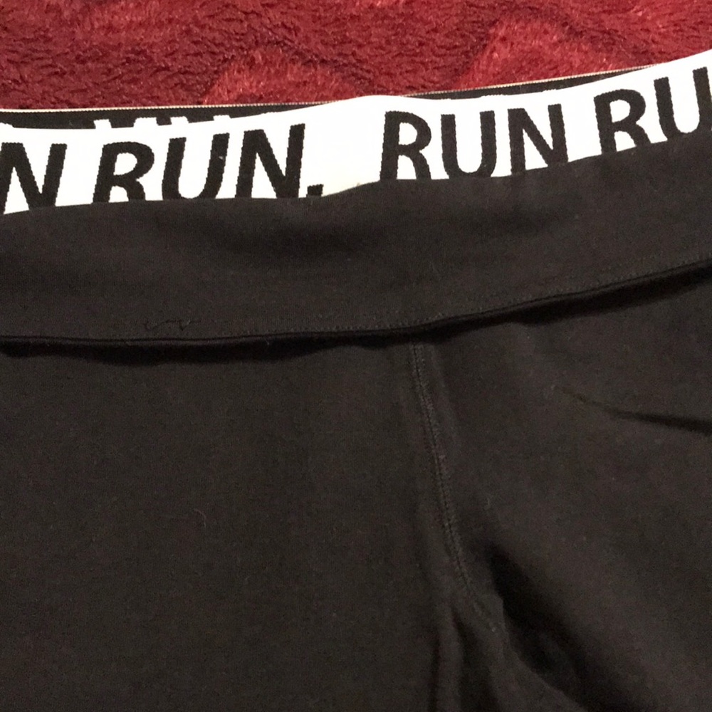 2 NEW yoga Leggings from forever 21